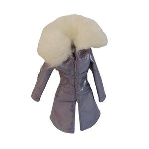 MGA Bratz Yasmin Platinum Shimmerz Coat Y2K Purple Silver Faux Fake Fur Flaw